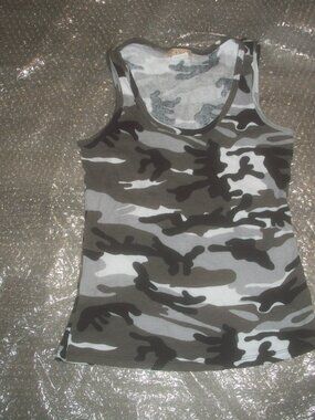 womens glitter tank top.muscle tee shirt.camo.size small